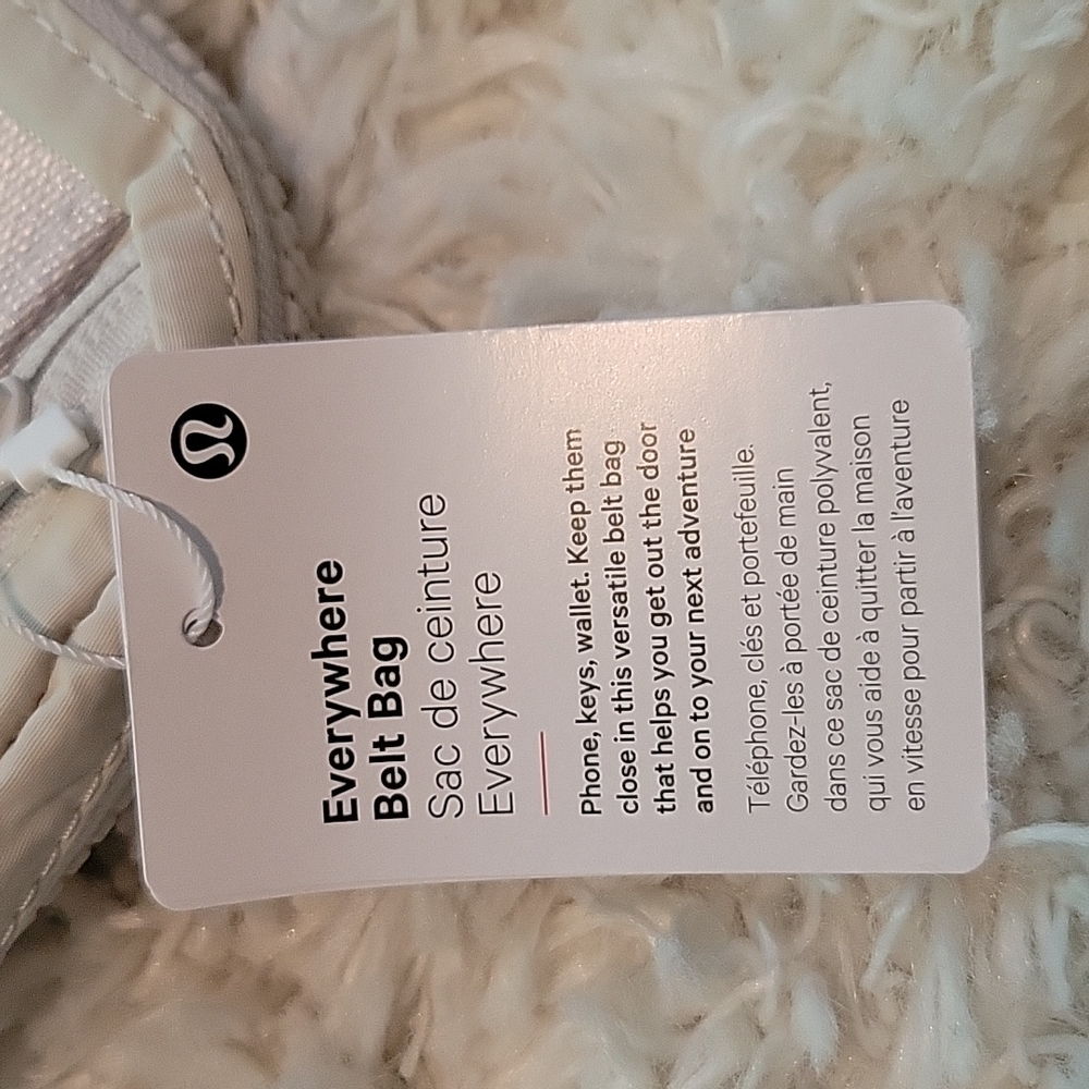 White opal Lululemon Athletica Everywhere Belt Bag NWT - Picture 8 of 8
